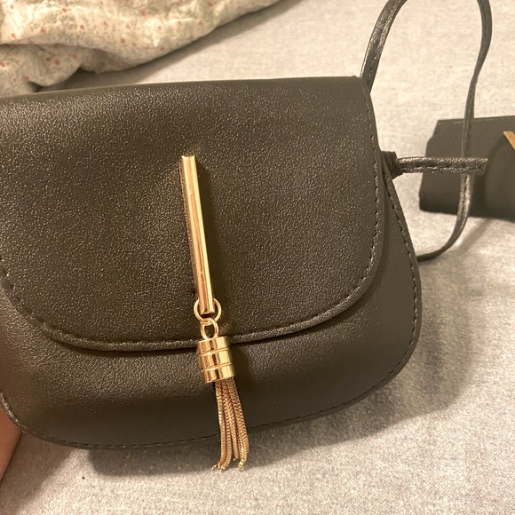 SHEIN Mini Crossbody + Wallet - Picture 4 of 5